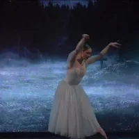 Kharkiv's opera and ballet theatre performances continue despite war