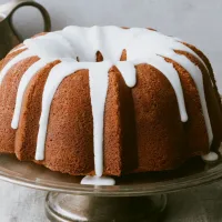 7UP Cake With Lemony Glaze