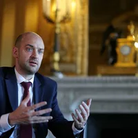 France warns Israel against Lebanon ground offensive